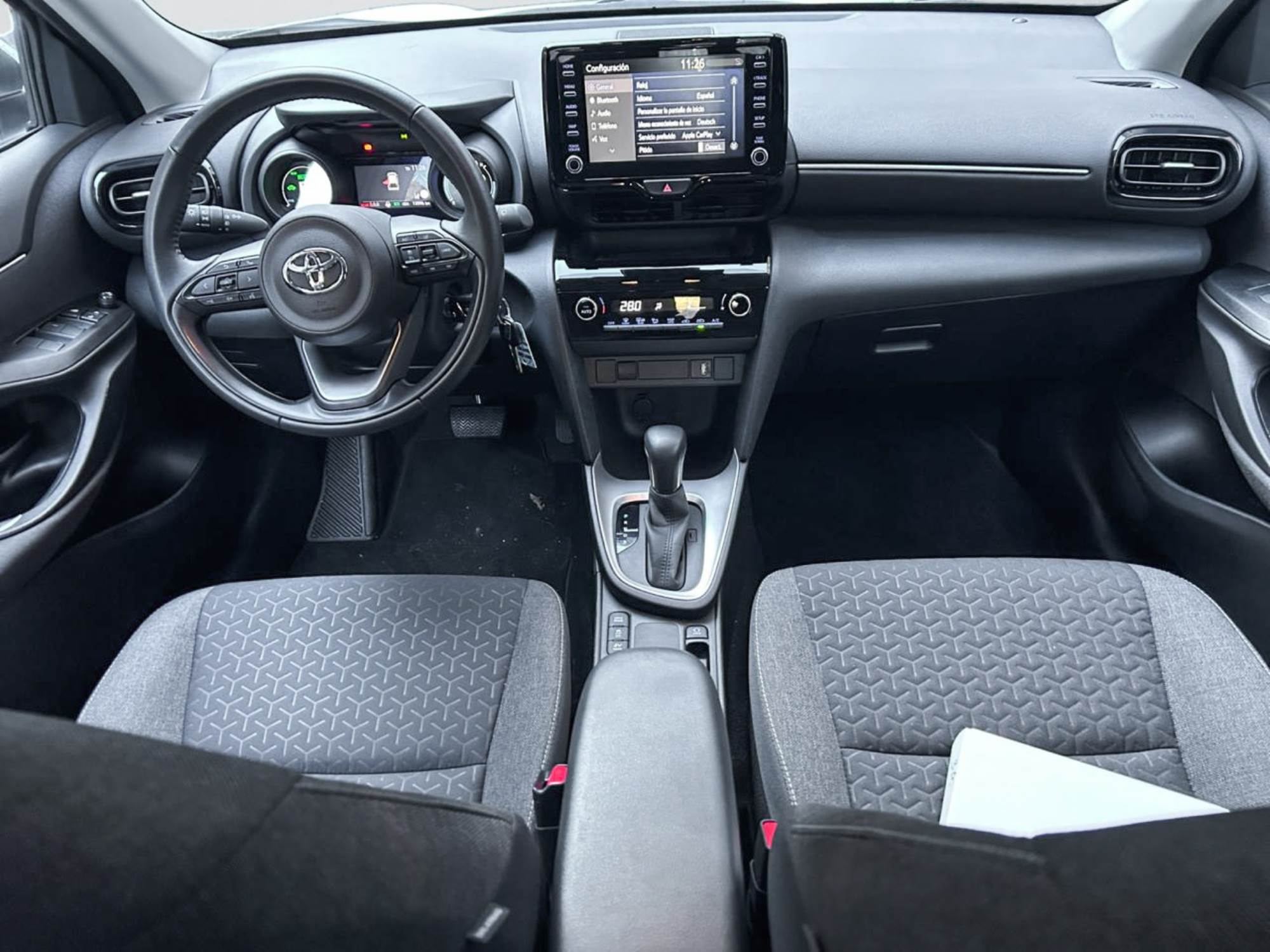 Toyota YARIS CROSS 4x4