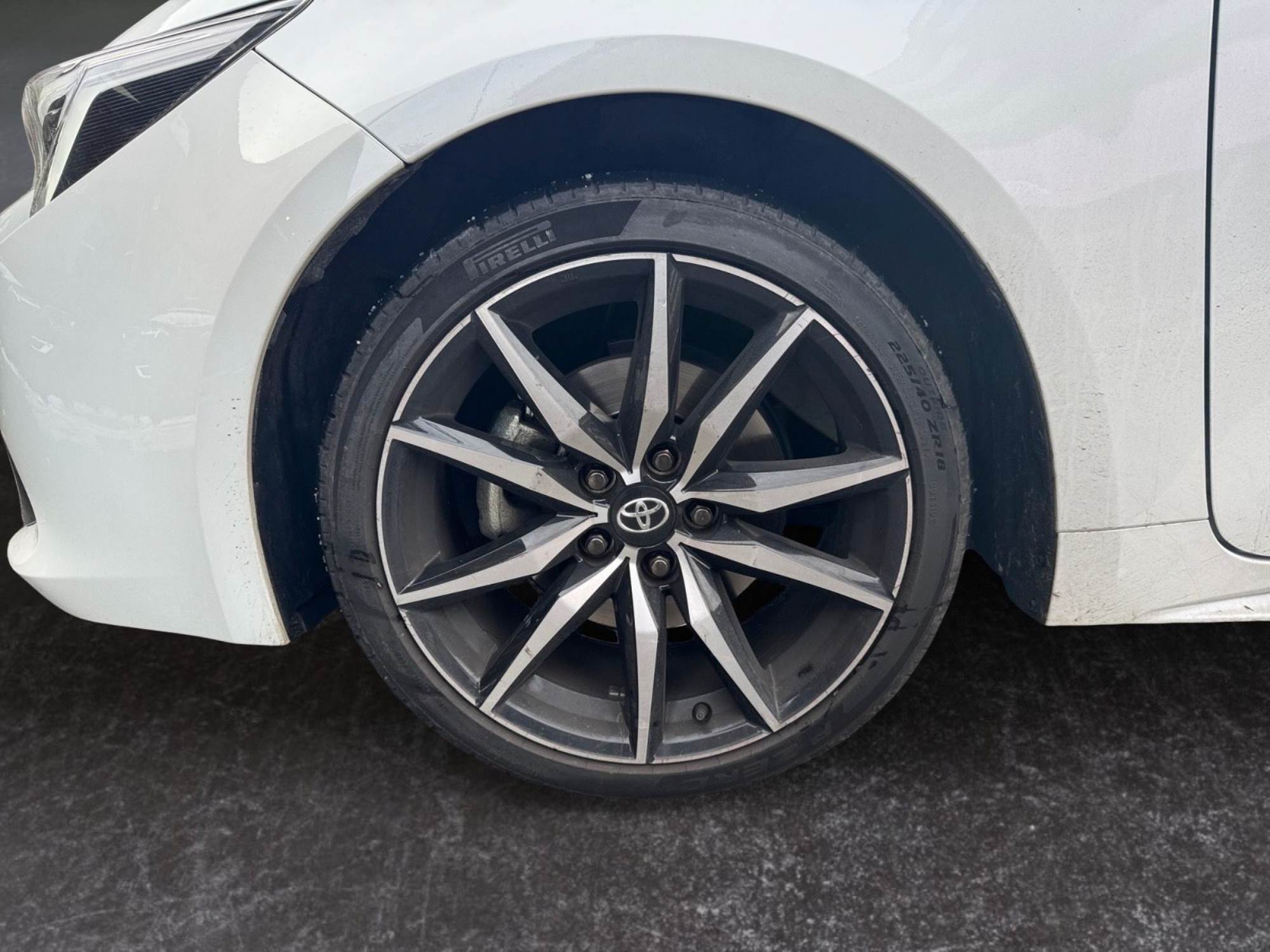 Toyota Corolla Híbrid gasolina