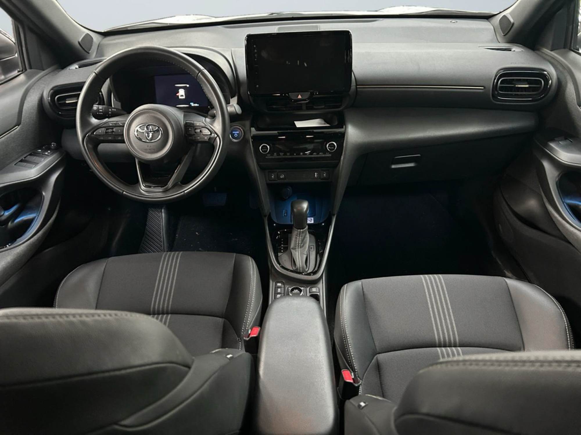 Toyota YARIS CROSS Hybrid AWD-i