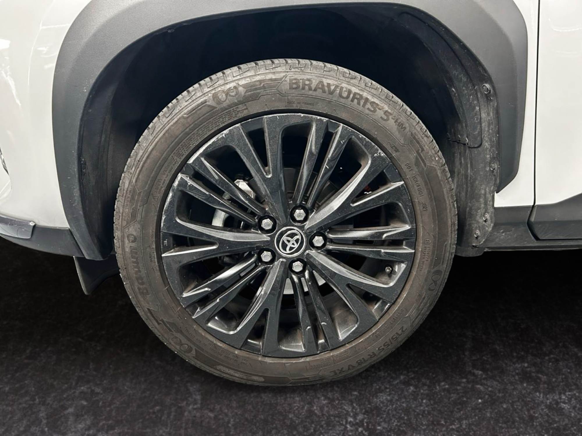 Toyota YARIS CROSS Hybrid AWD-i