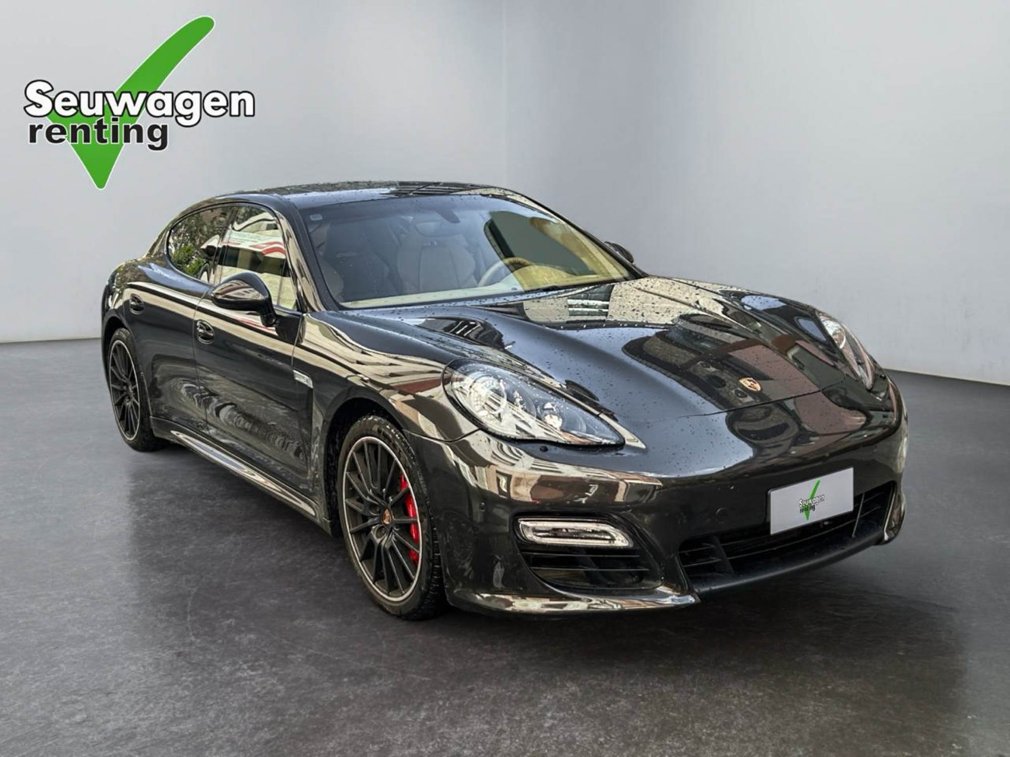 Porsche Panamera GTS 