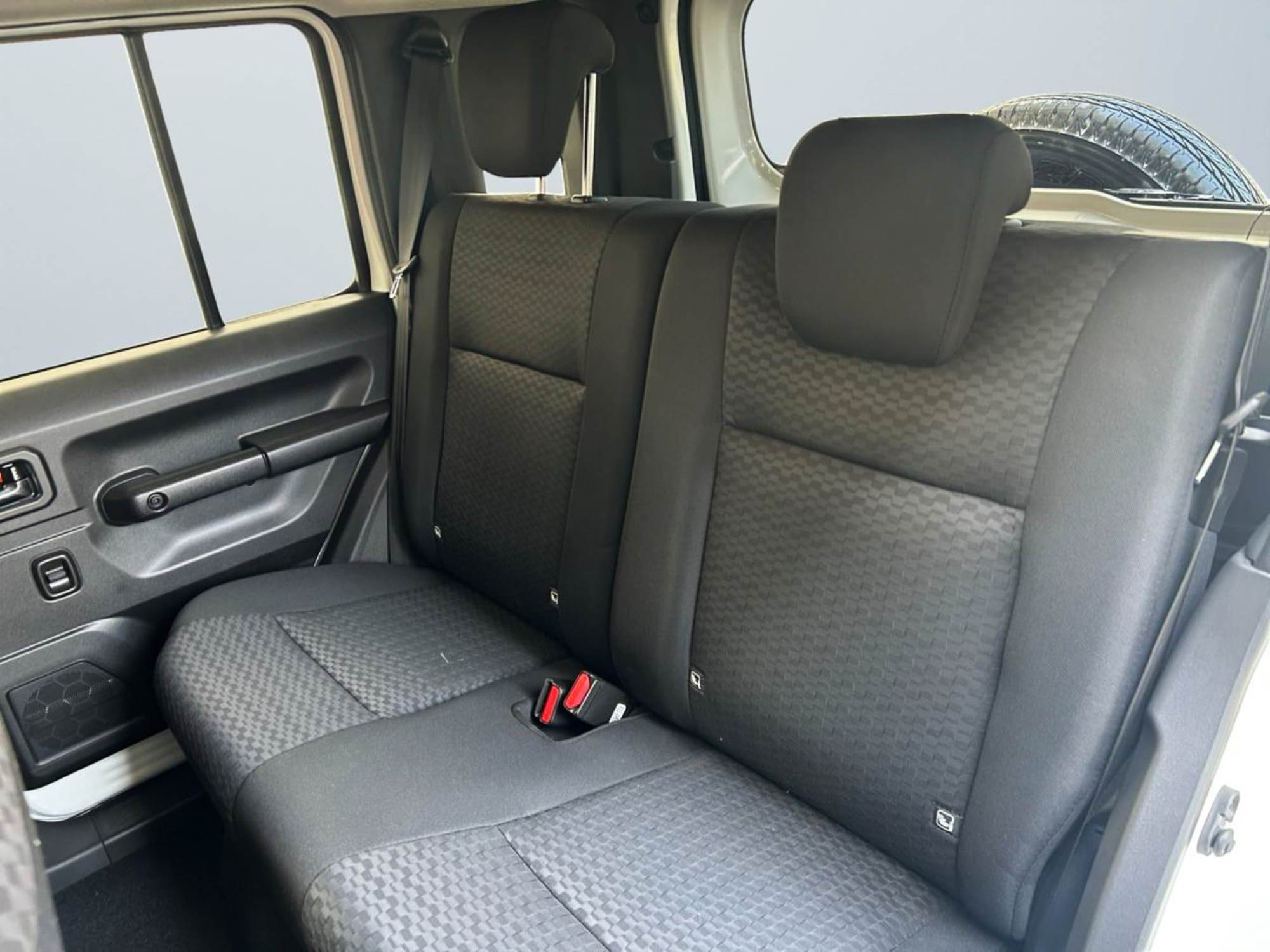 Suzuki Jimny GLX AlllGrip