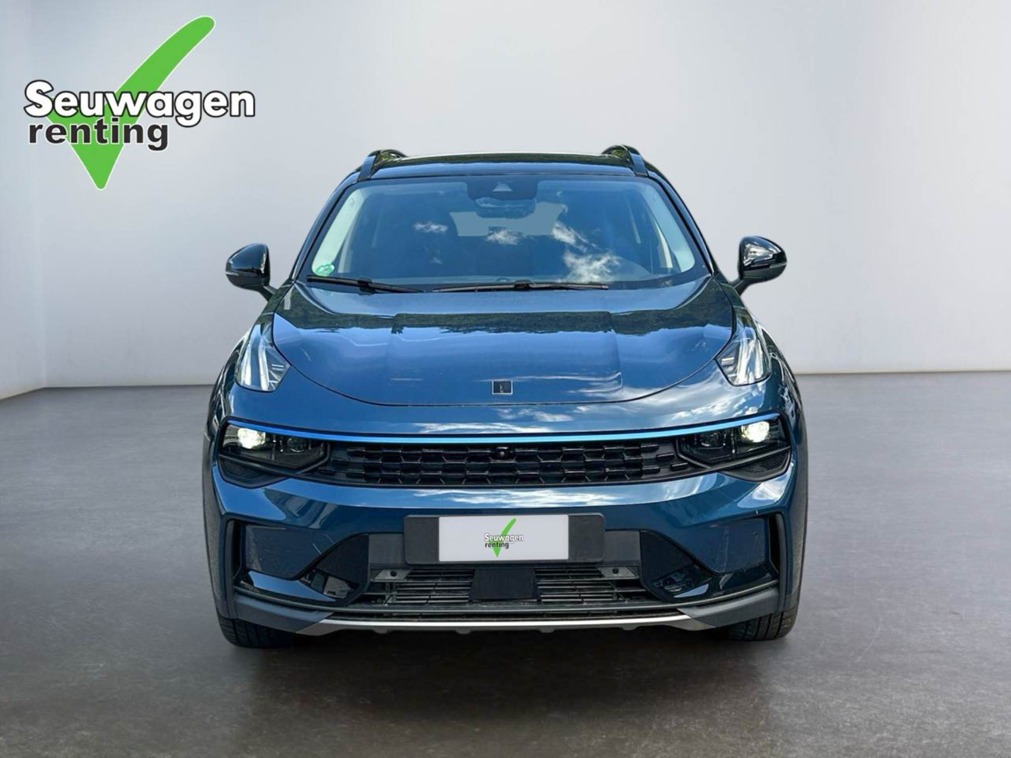 Lynk&Co 01 261 Cv