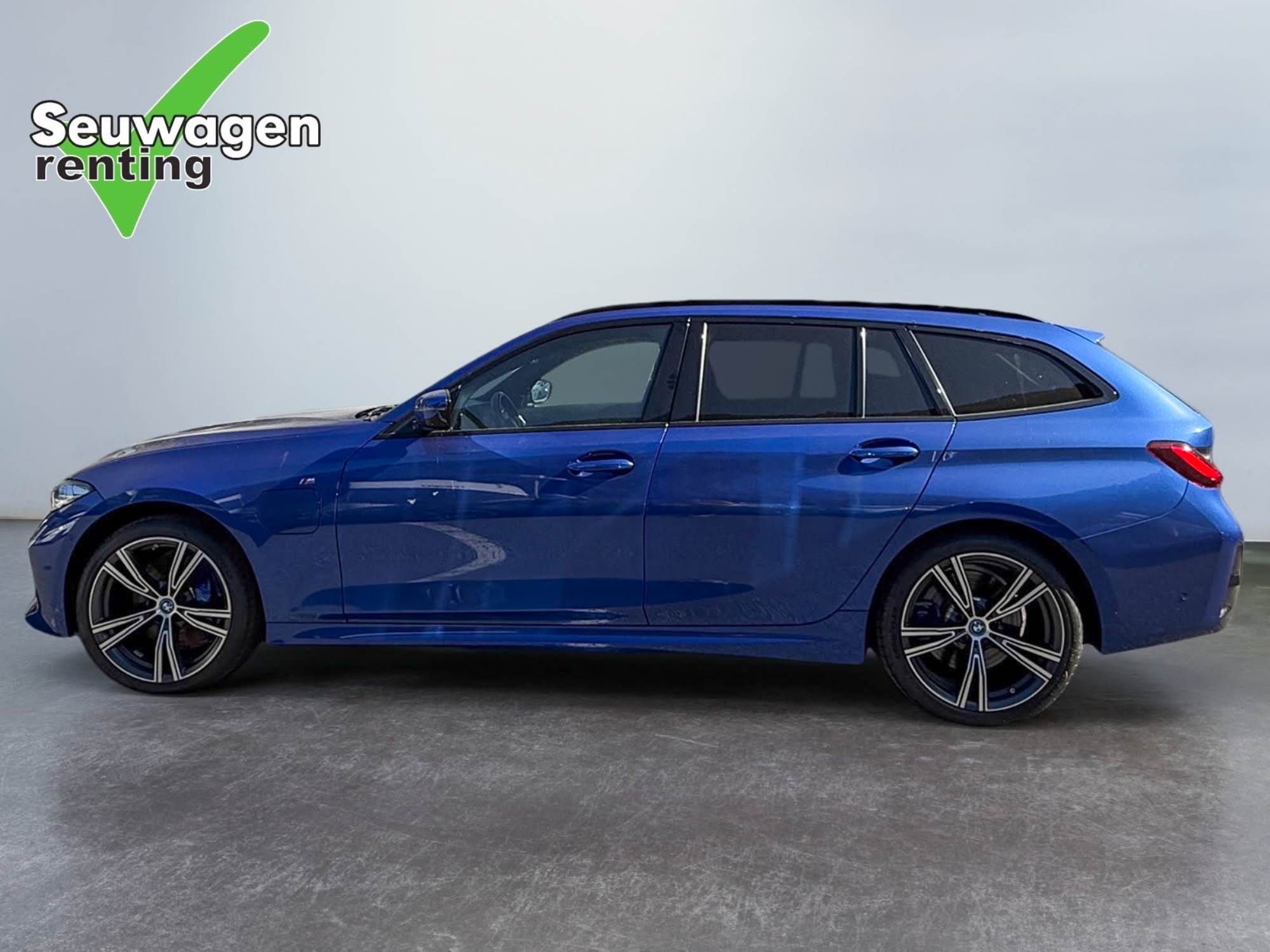 BMW 330e plug-in hybrid Xdrive