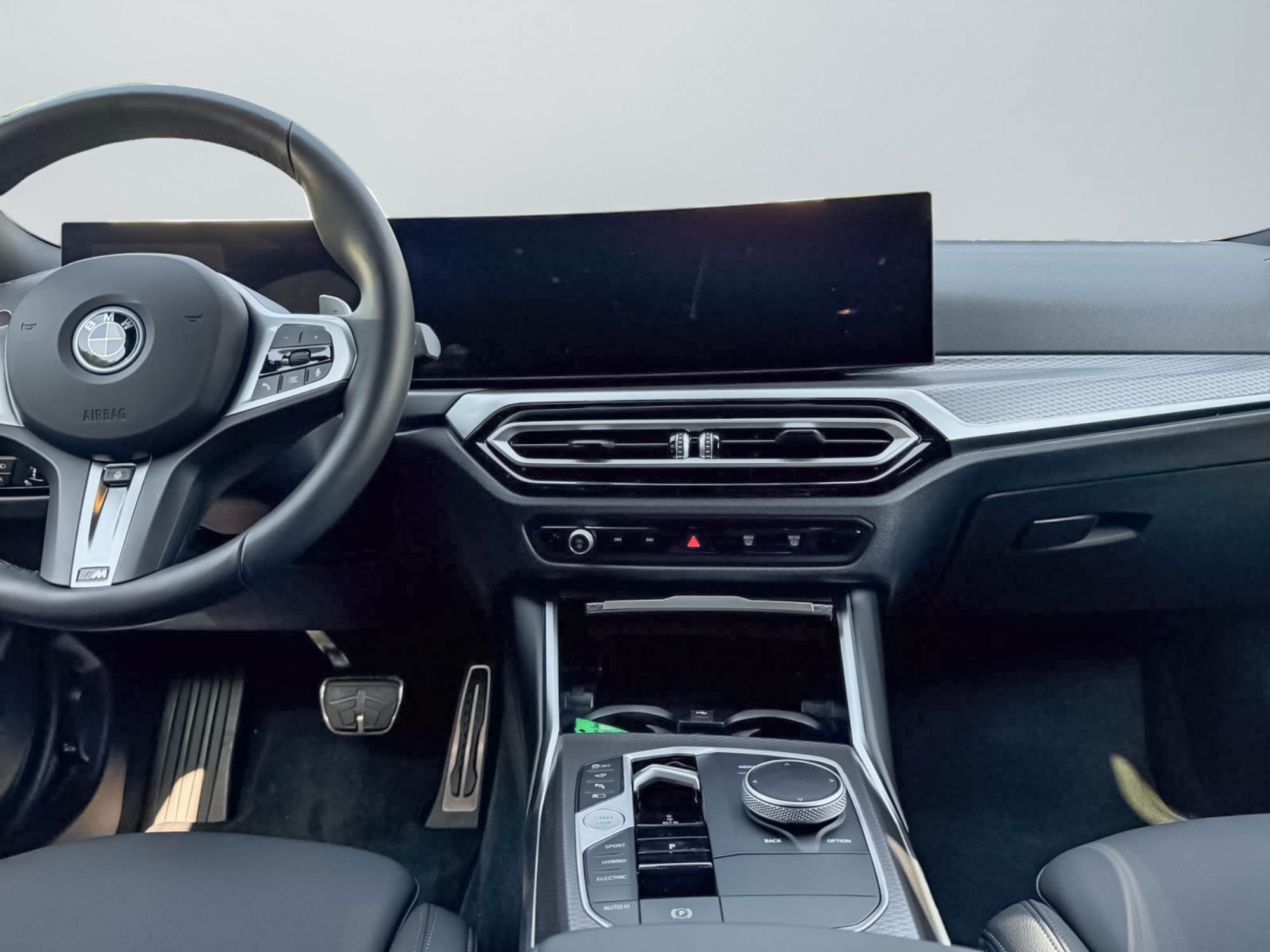 BMW 330e plug-in hybrid Xdrive