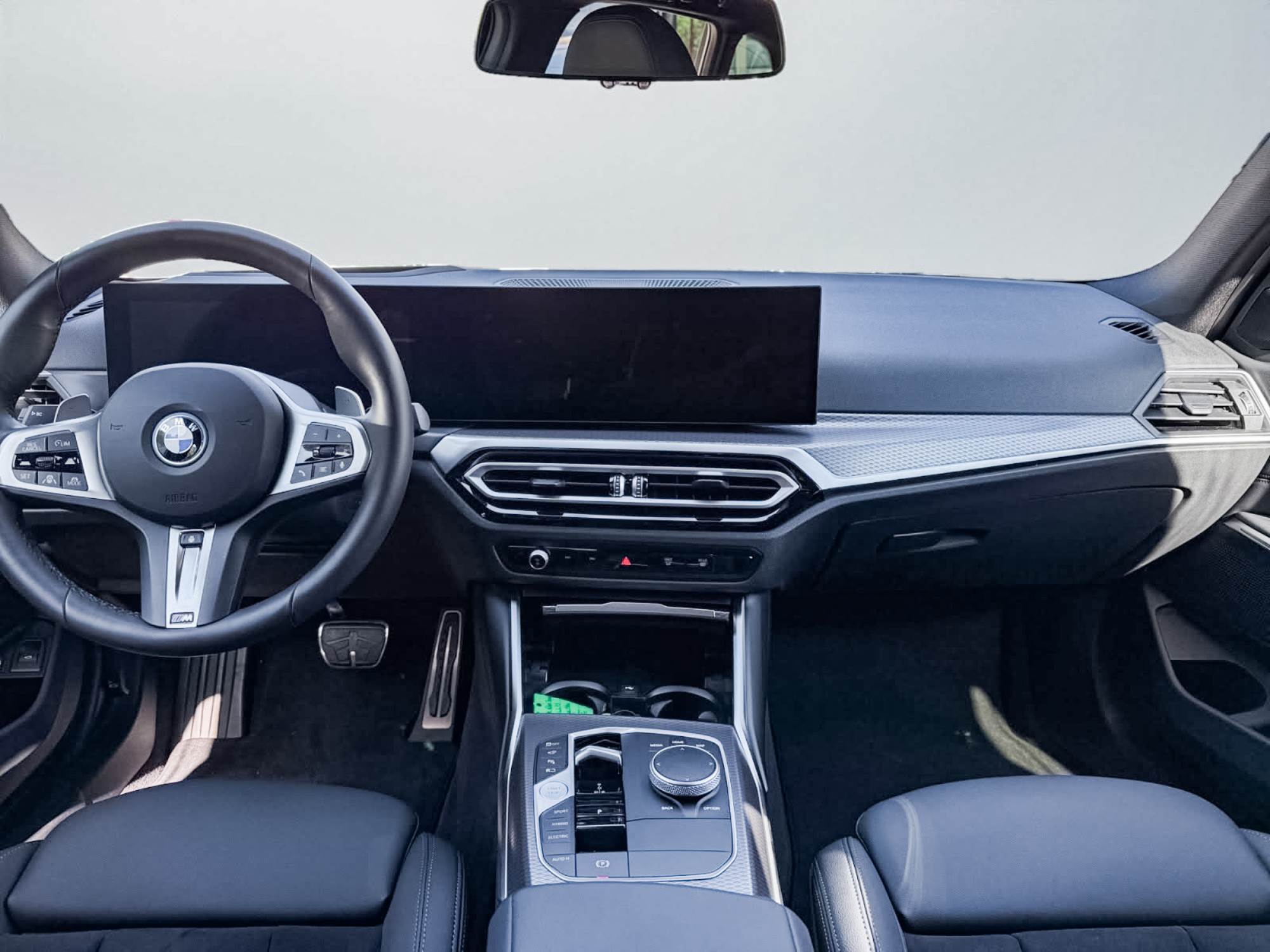 BMW 330e plug-in hybrid Xdrive