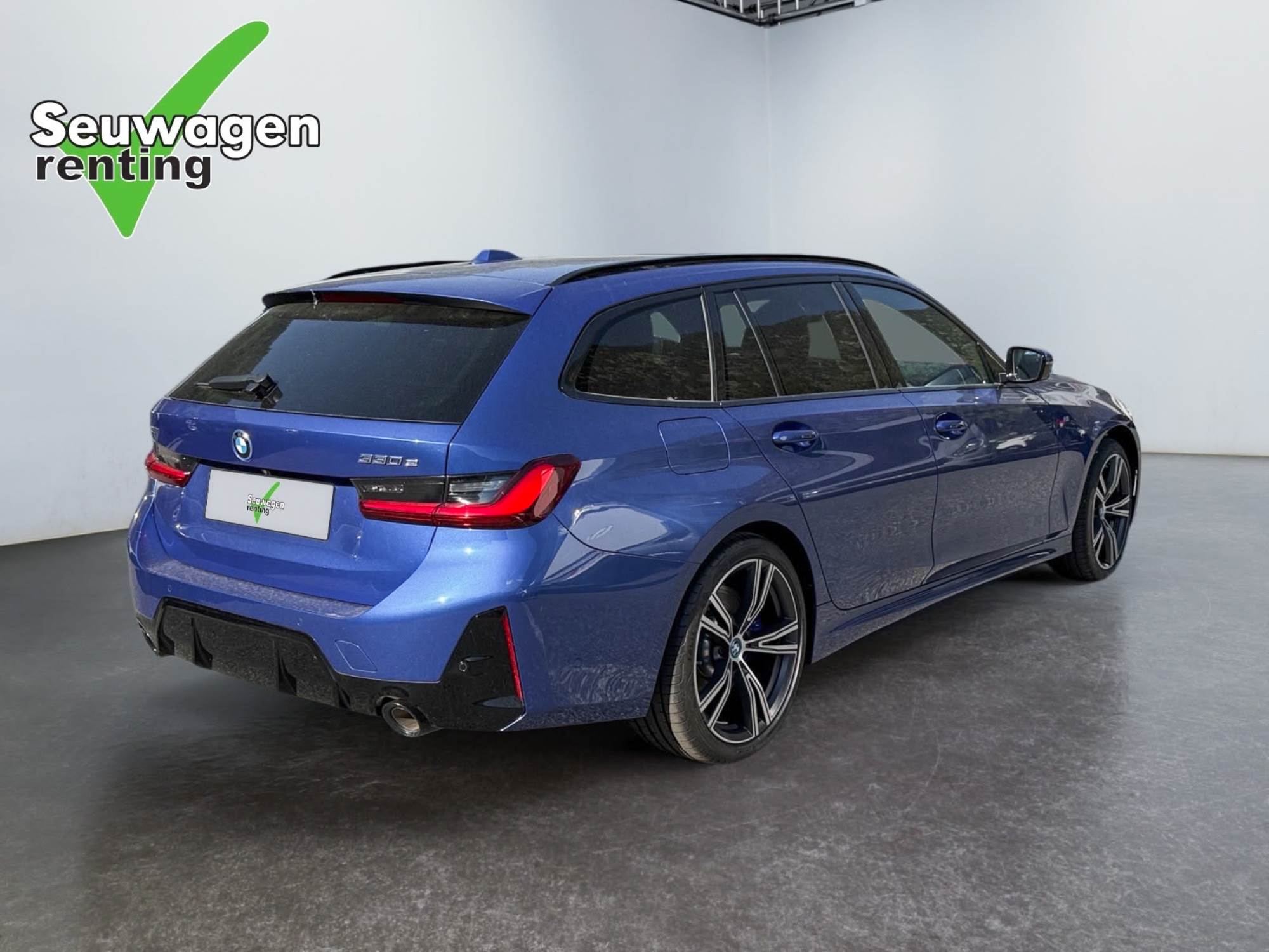 BMW 330e plug-in hybrid Xdrive