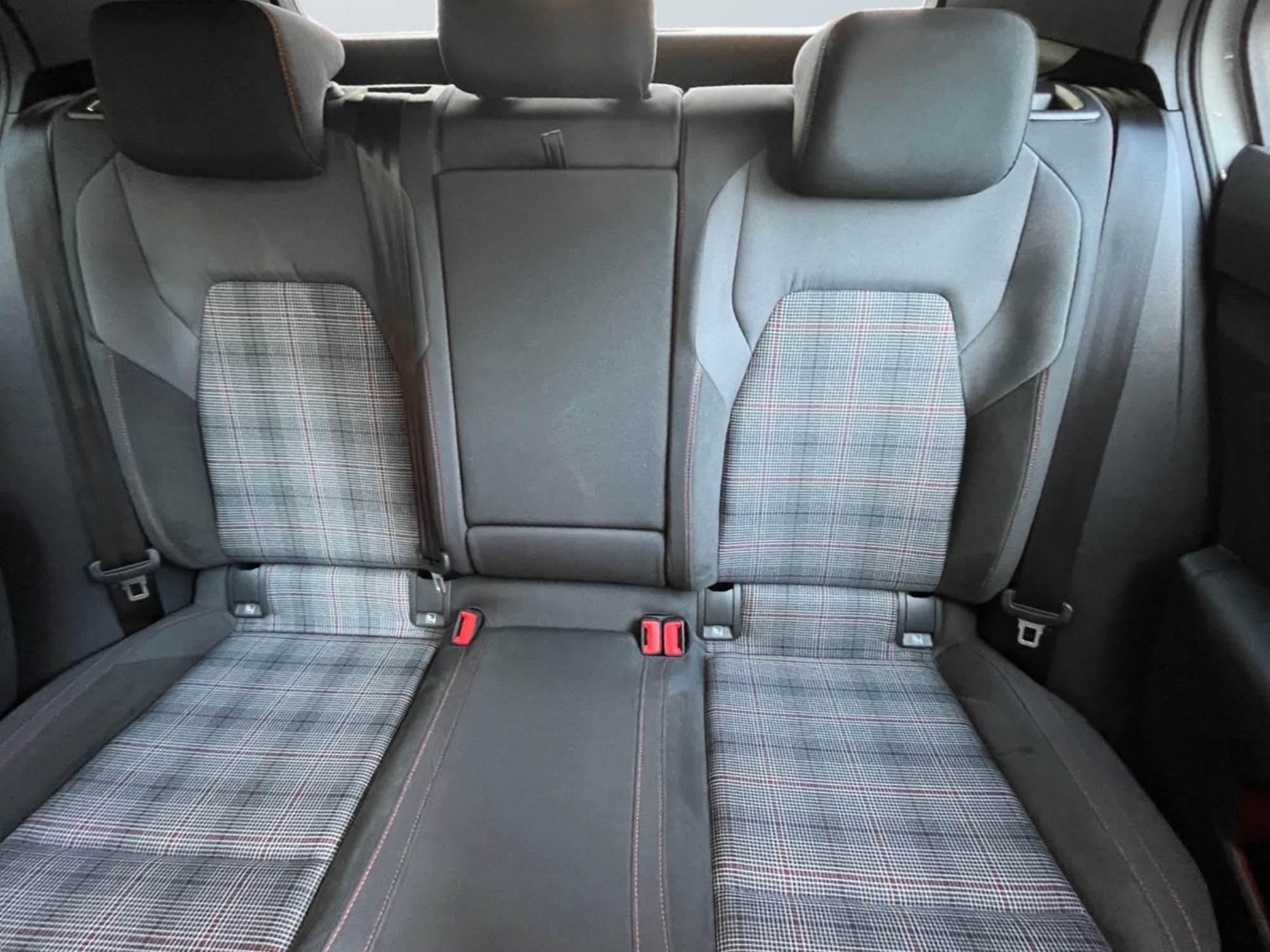 Volkswagen Golf GTI 245 CV