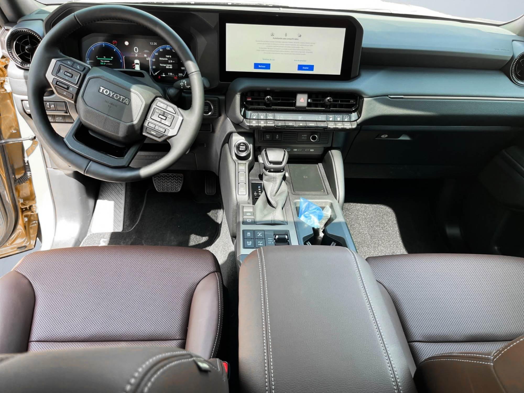 Toyota Land Cruiser CV 205 CV