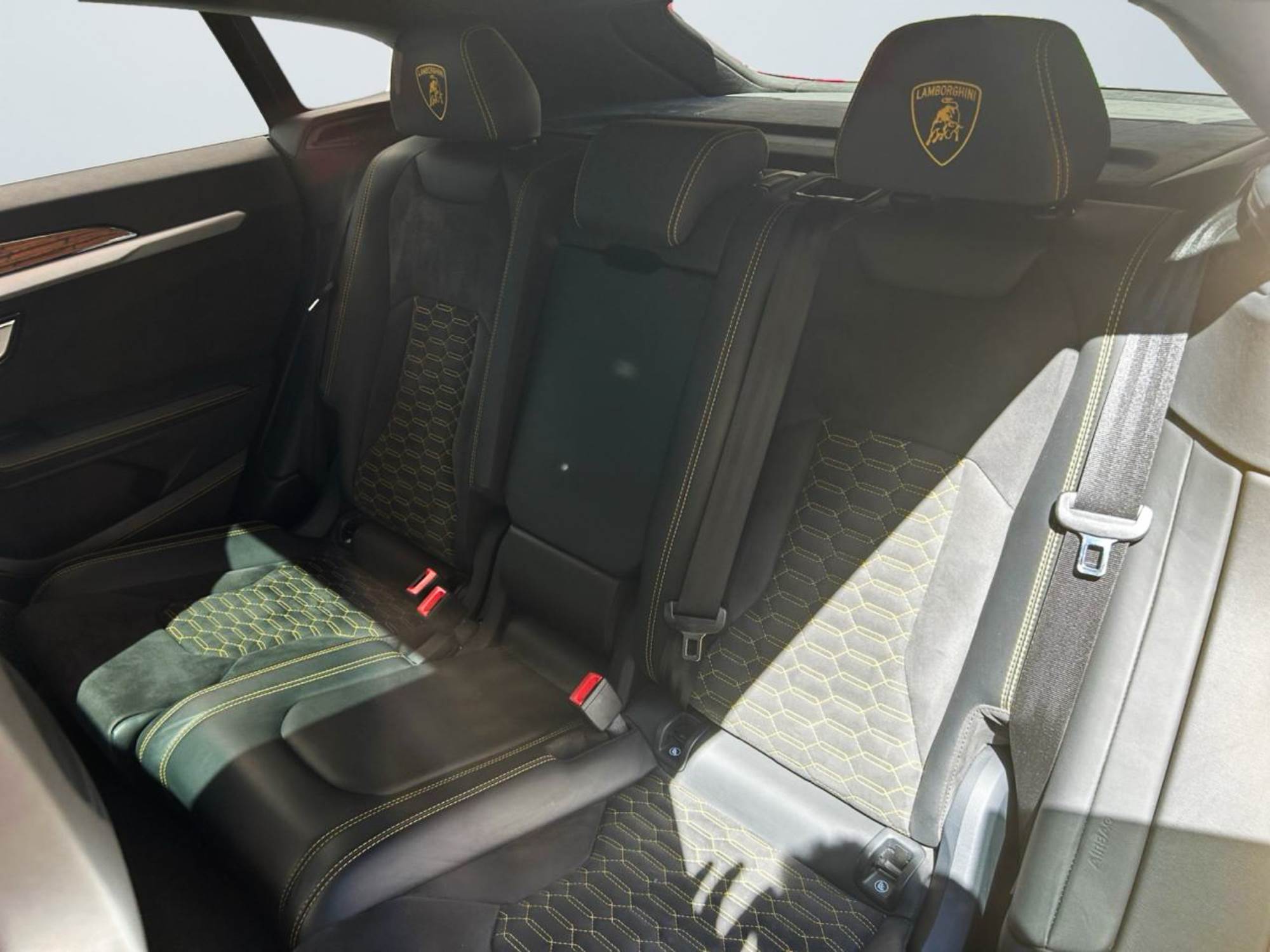 Lamborghini Urus 650 CV