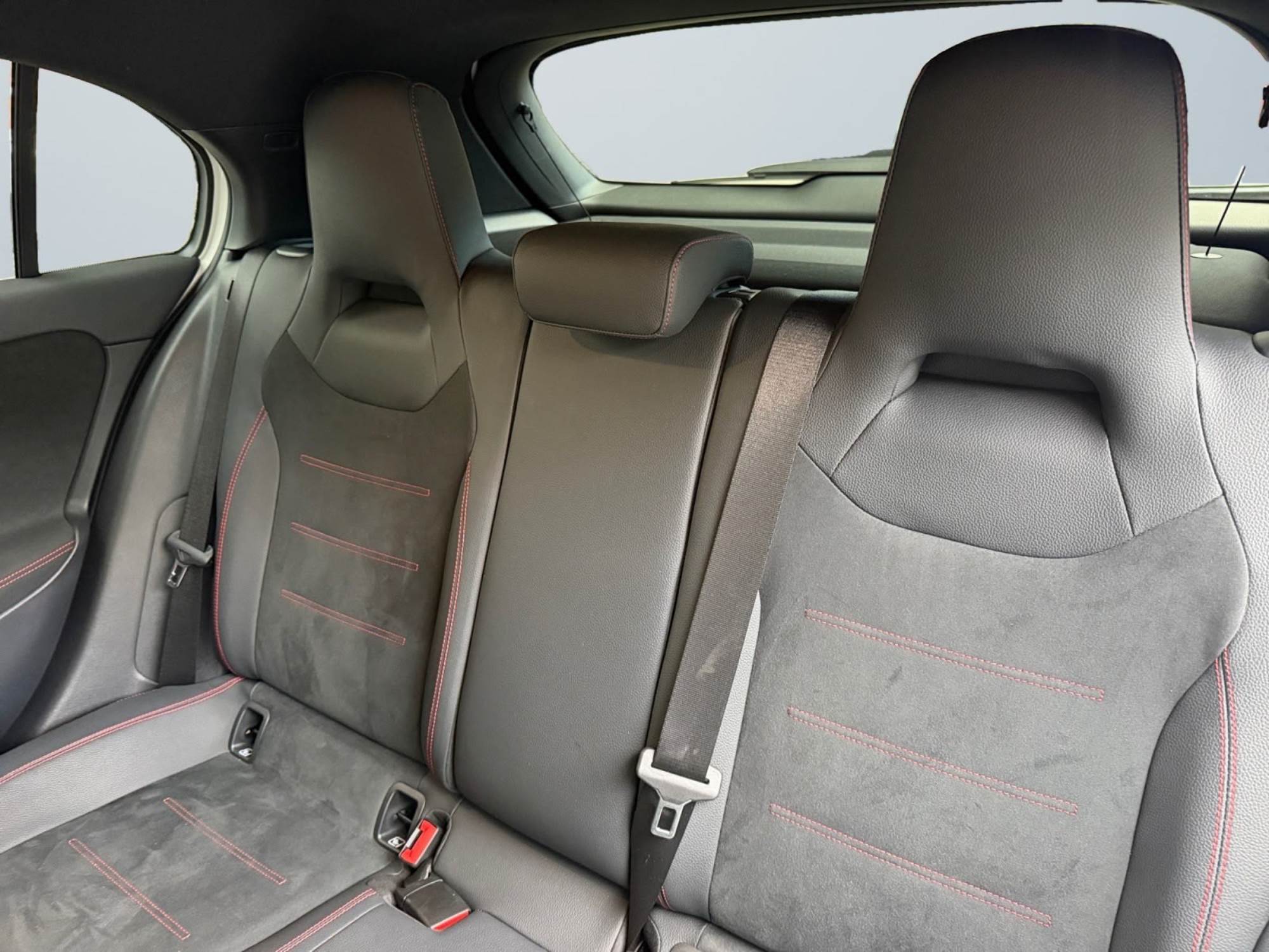 Mercedes-Benz A 250 224 CV