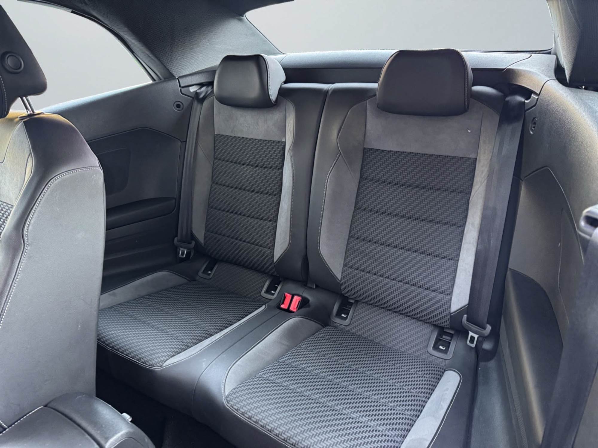 Volkswagen T-Roc Cabrio R-line 150 CV