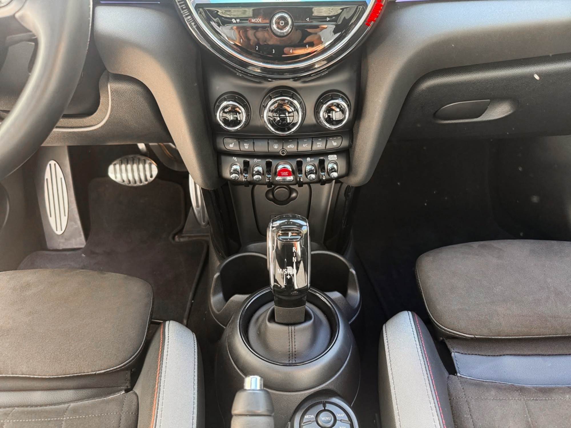 MINI Cooper John Cooper Works