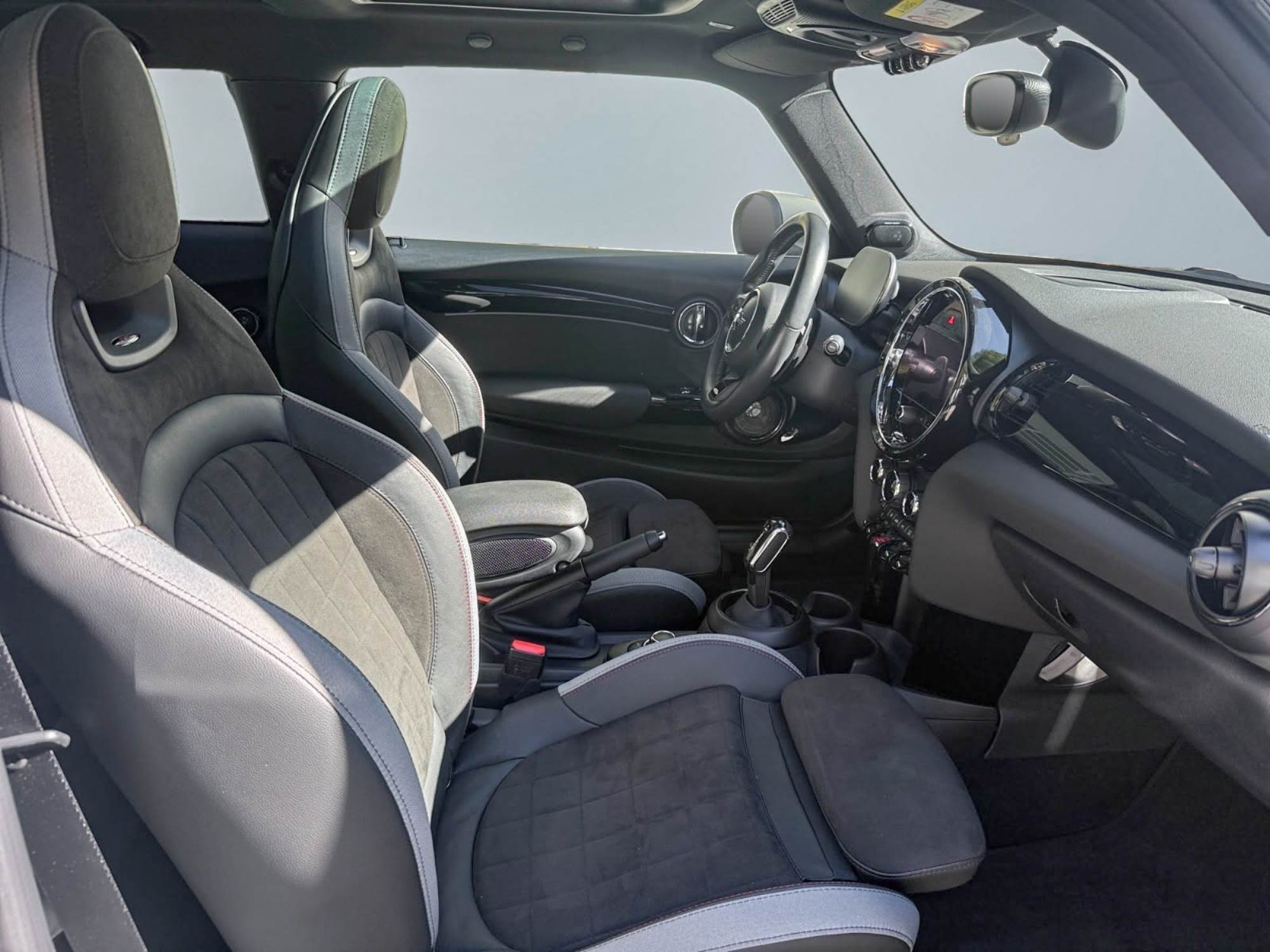 MINI Cooper John Cooper Works